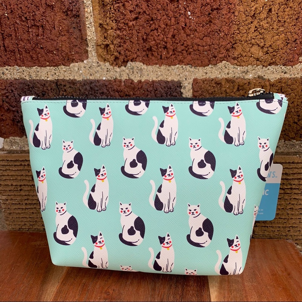 OCS Designs cat print Cosmetic Bag for Makeup & Toiletries